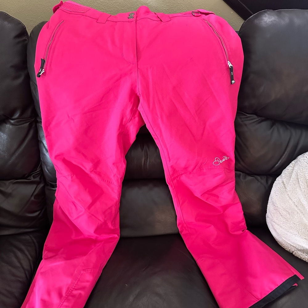 Women’s Snowboarding Pants